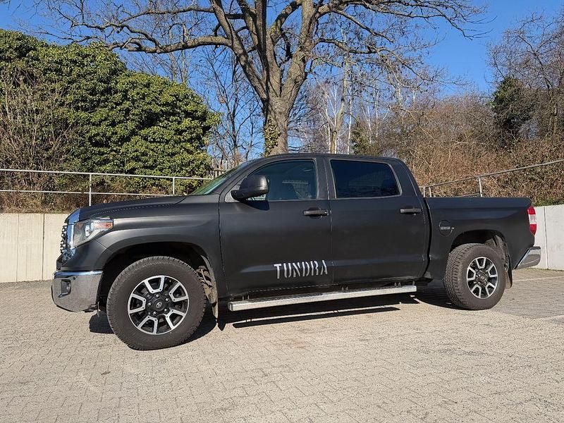 Gebraucht Toyota Tundra 386 PS (283 kW) 2019 Schwarz Pickup