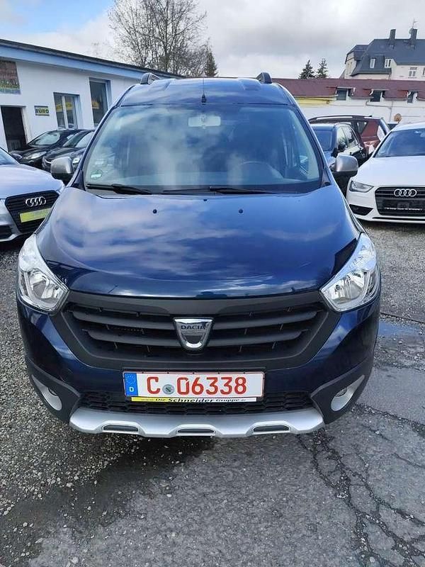 Gebraucht Dacia Dokker Stepway 116 PS (85 kW) 2017 Blau Van / Kleinbus