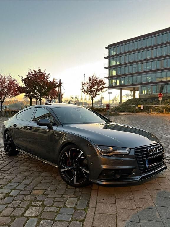 Grau Gebraucht 2017 Audi A7 Competition Kleinwagen | 35.799 € (Fairer Preis) - Bild 1/4