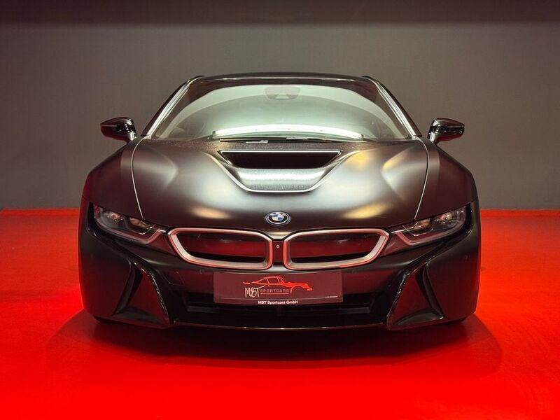 Schwarz Gebraucht 2017 BMW i8 Performance Coupé | 73.900 € (Teuer) - Bild 1/4