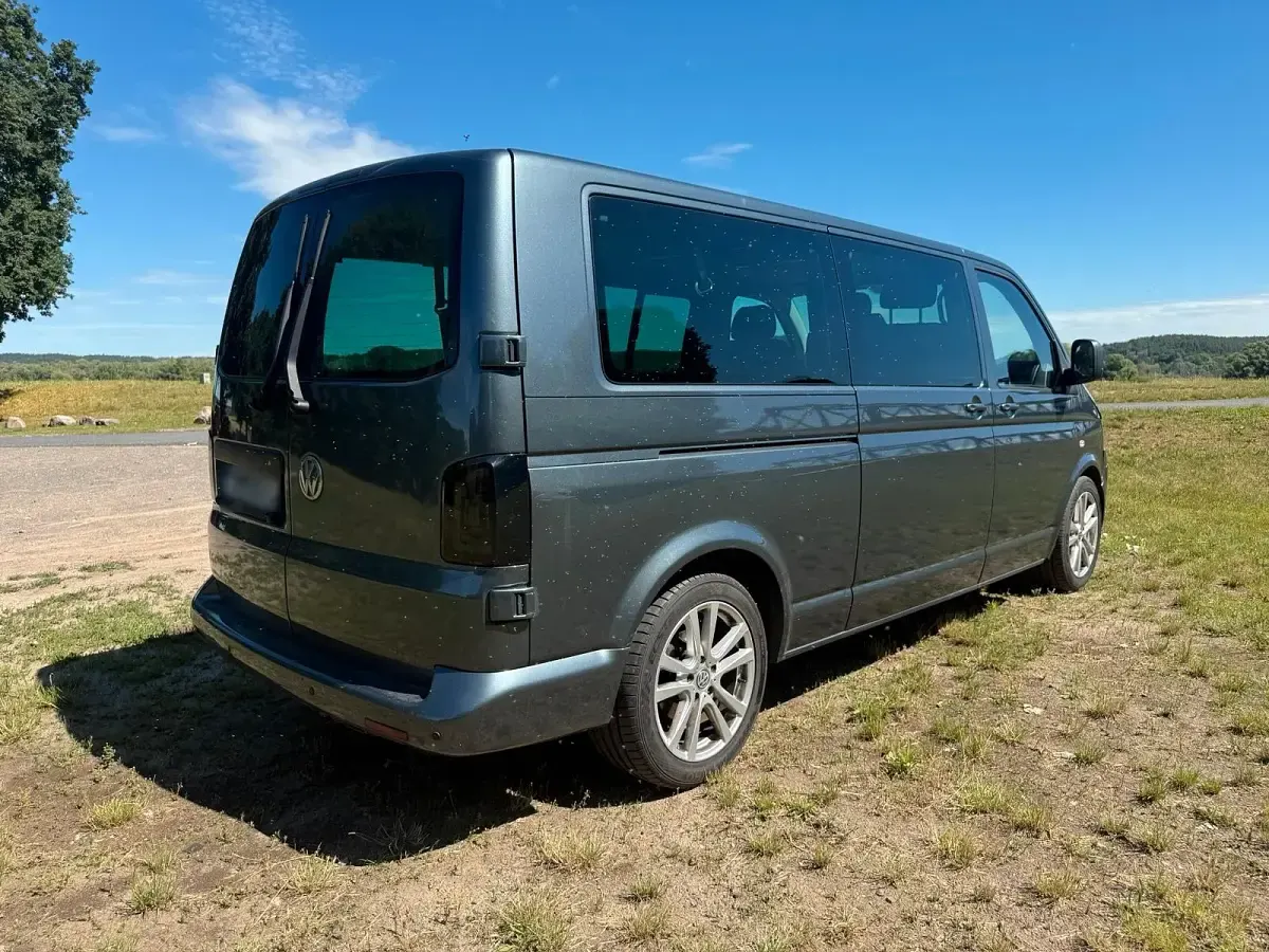 Gebraucht VW T5 130 PS (95 kW) 2007 Grau Van