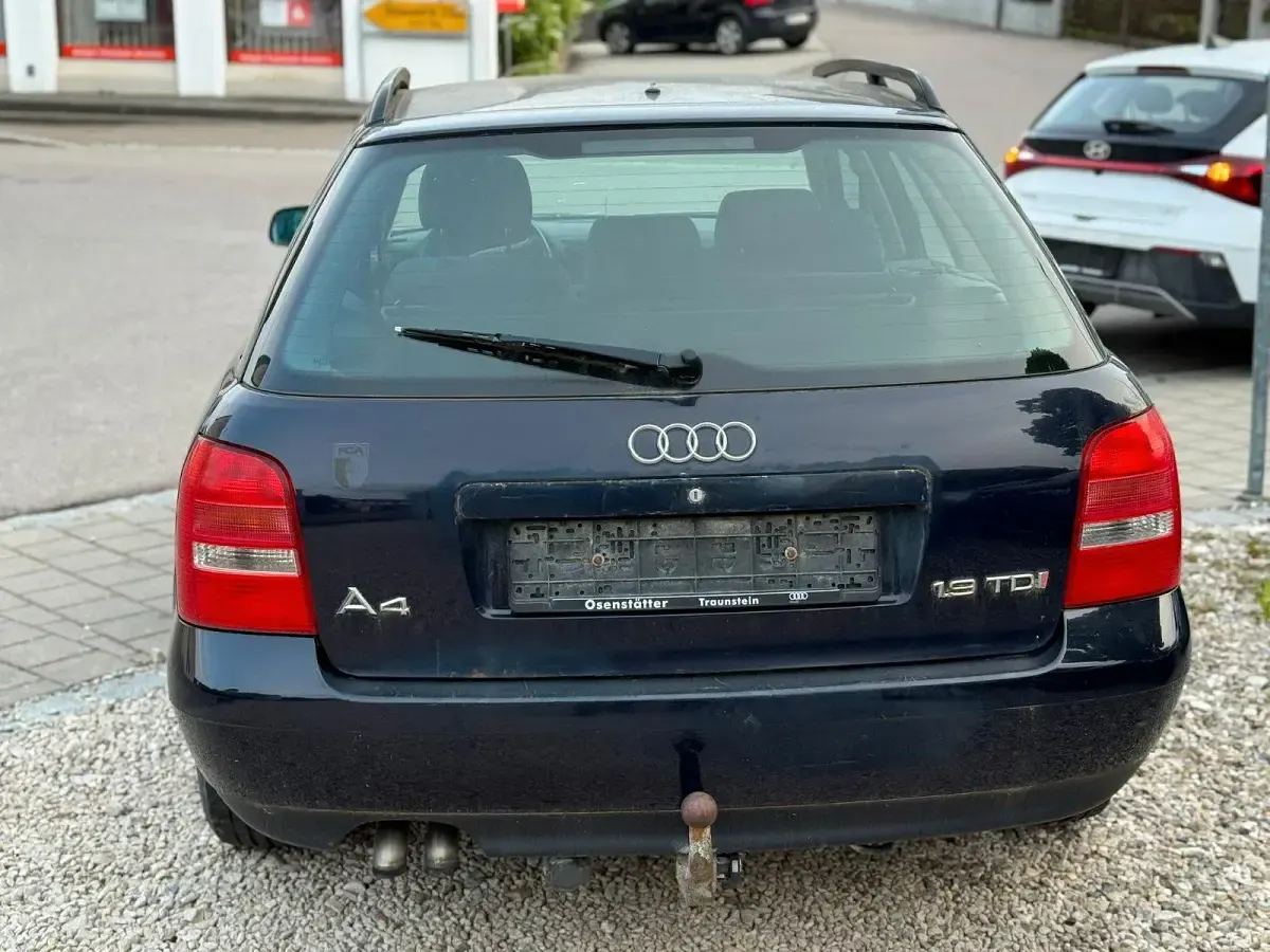 Gebraucht Audi A4 90 PS (66 kW) 2000 Blau Kombi