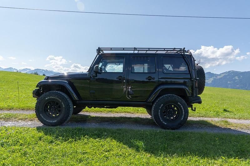 Schwarz Gebraucht 2013 Jeep Wrangler SUV | 33.200 € (Fairer Preis) - Bild 1/4
