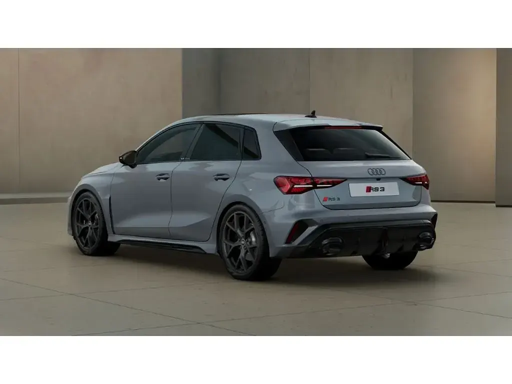 Neu Audi RS3 Sport 400 PS (294 kW) 2026 Grau Limousine