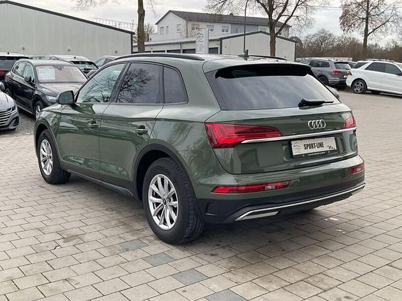 Gebraucht Audi Q5 Basis 163 PS (119 kW) 2022 Grün SUV