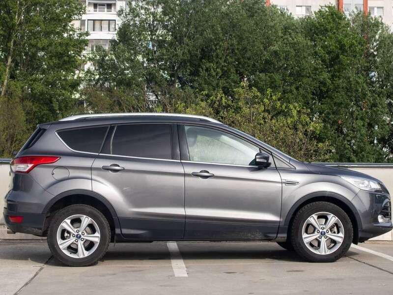 Grau Gebraucht 2013 Ford Kuga Titanium SUV | 12.300 € (Fairer Preis) - Bild 1/4