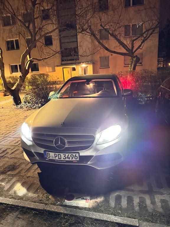 Gebraucht Mercedes C180 Exclusive 156 PS (114 kW) 2014 Silber Limousine