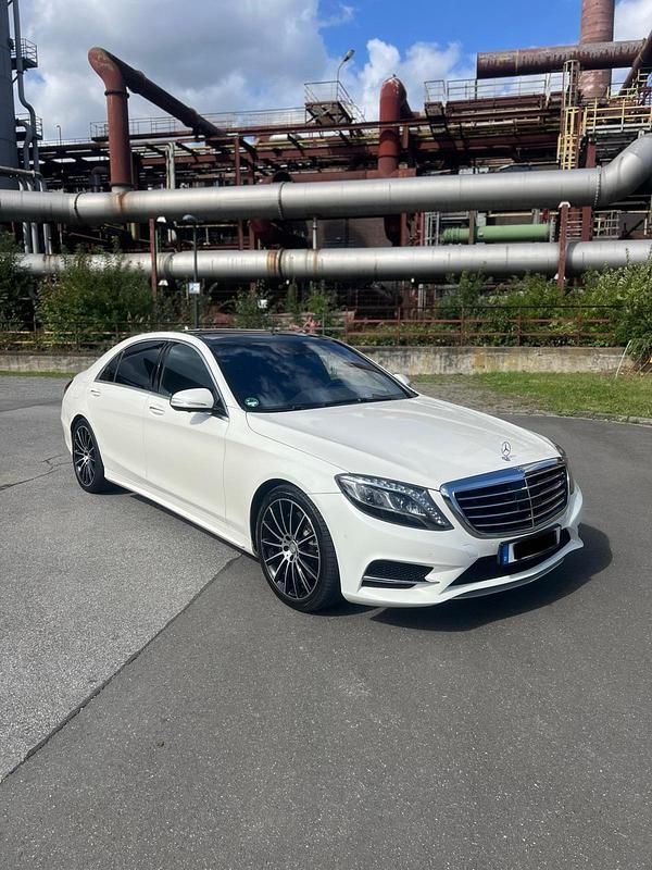 Weiß Gebraucht 2016 Mercedes S350L AMG Limousine | 43.500 € - Bild 1/4