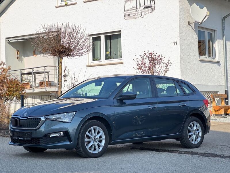 Grau Gebraucht 2020 Skoda Scala Ambition Kleinwagen | 15.990 € (Fairer Preis) - Bild 1/4