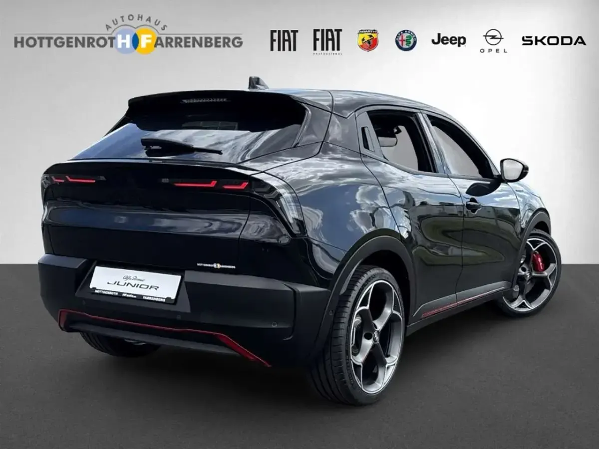 Neu Alfa Romeo Junior Veloce 206 kW (281 PS) 2026 Schwarz SUV