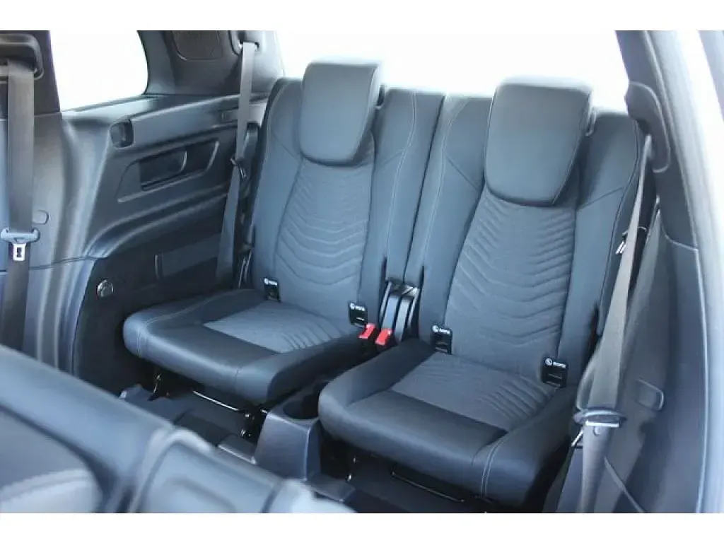 Gebraucht Mercedes EQB250 139 kW (190 PS) 2025 Hightech silber metallic 922u (metallic) SUV