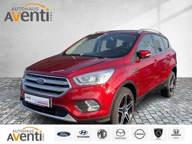 Gebraucht Ford Kuga Titanium 150 PS (110 kW) 2019 Rot SUV