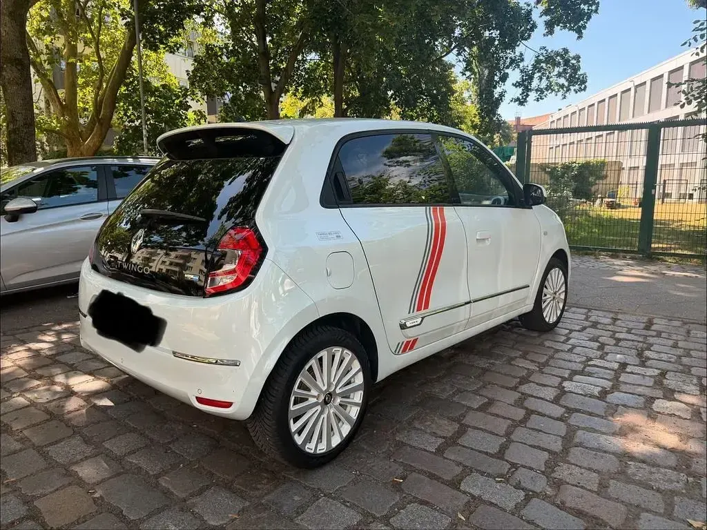 Gebraucht Renault Twingo Vibes 60 kW (82 PS) 2020 Silber Kleinwagen
