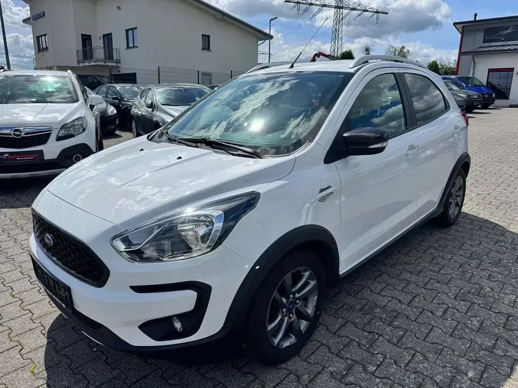 Używany Ford Ka Plus Active 86 KM (63 kW) 2019 Biały Hatchback