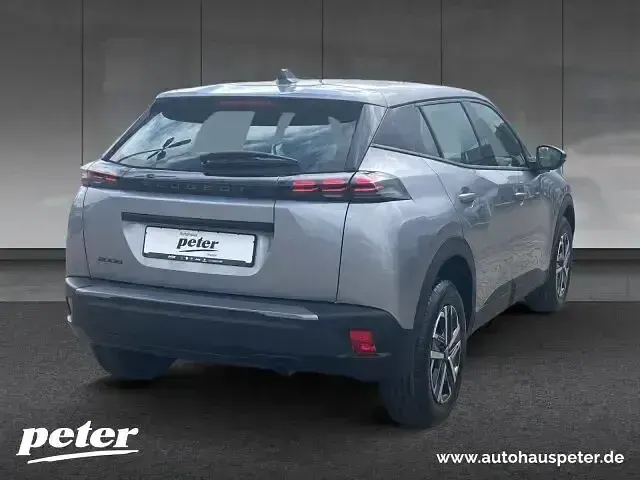 Gebraucht Peugeot 2008 Style 101 PS (74 kW) 2025 Met. artense silber SUV