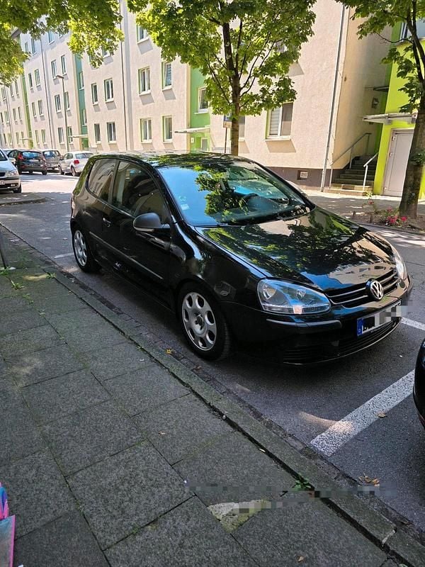 Schwarz Gebraucht 2004 VW Golf V Kleinwagen | 2.000 € (Fairer Preis) - Bild 1/4