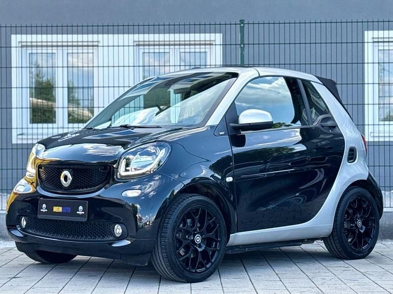 Schwarz Gebraucht 2016 Smart ForTwo Cabrio Cabrio | 10.690 € (Fairer Preis) - Bild 1/4