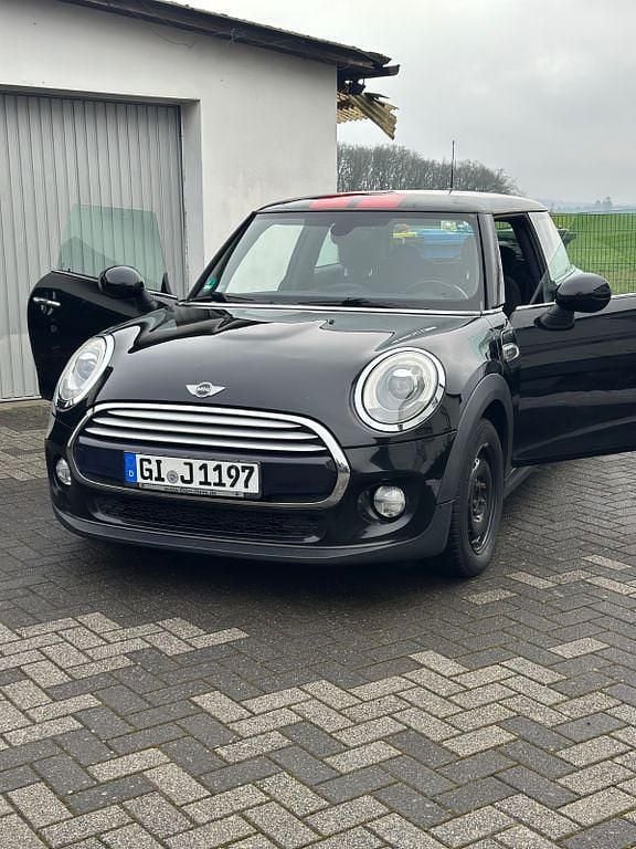 Gebraucht Mini Cooper D 116 PS (85 kW) 2014 Schwarz Kleinwagen