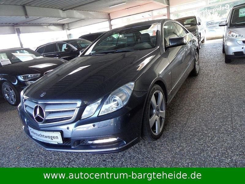 Second-hand Mercedes E200 184 CP (135 kW) 2011 Gri Coupe