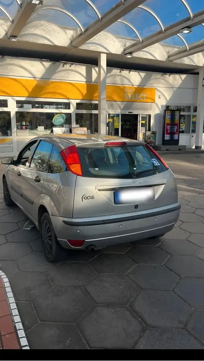 Usata Ford Focus 110 CV (80 kW) 2002 Argento Coupé
