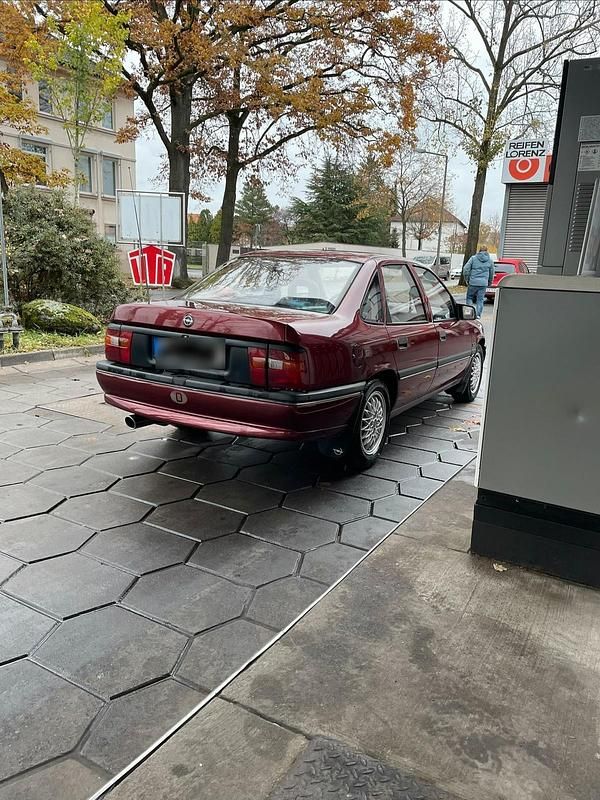 Gebraucht Opel Vectra 90 PS (66 kW) 1993 Rot Limousine