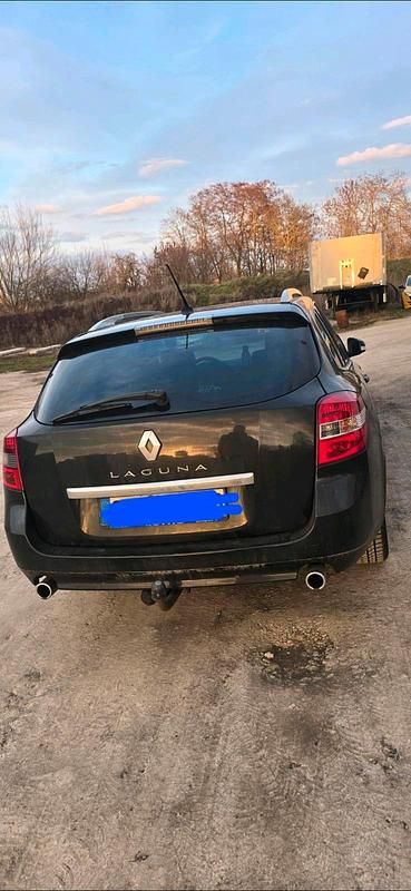 Gebraucht Renault Laguna III 150 PS (110 kW) 2010 Schwarz Kombi