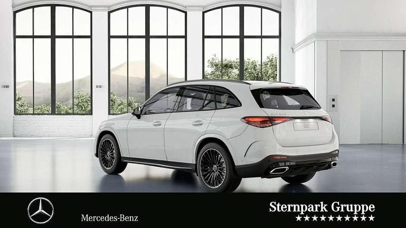 Gebraucht Mercedes GLC300 Premium Plus 258 PS (189 kW) 2023 Unilack polarweiß SUV