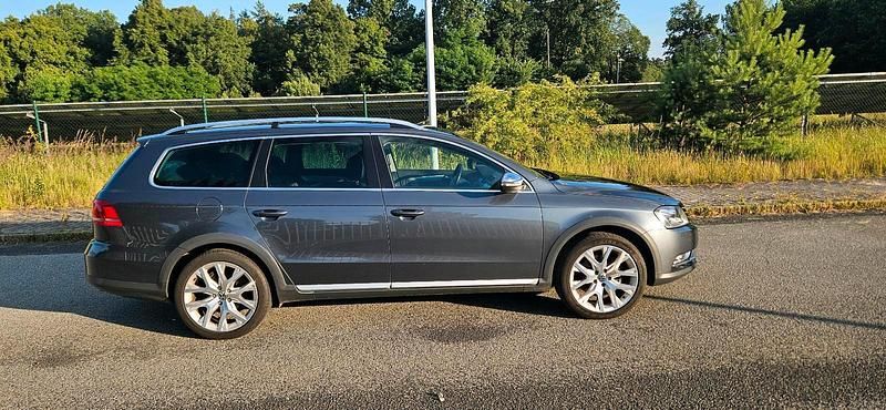 Gebraucht VW Passat Alltrack 177 PS (130 kW) 2014 Grau Kombi