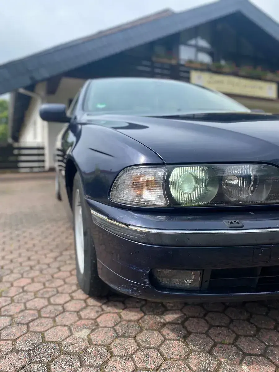 Gebraucht BMW 523 170 PS (125 kW) 2000 Blau Limousine