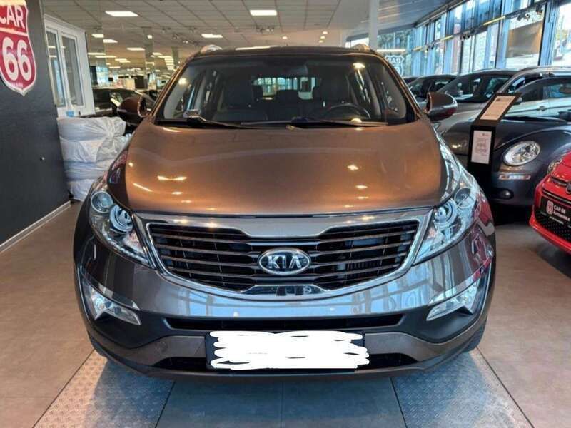 Beige Gebraucht 2013 Kia Sportage Spirit SUV | 9.500 € (Guter Preis) - Bild 1/4