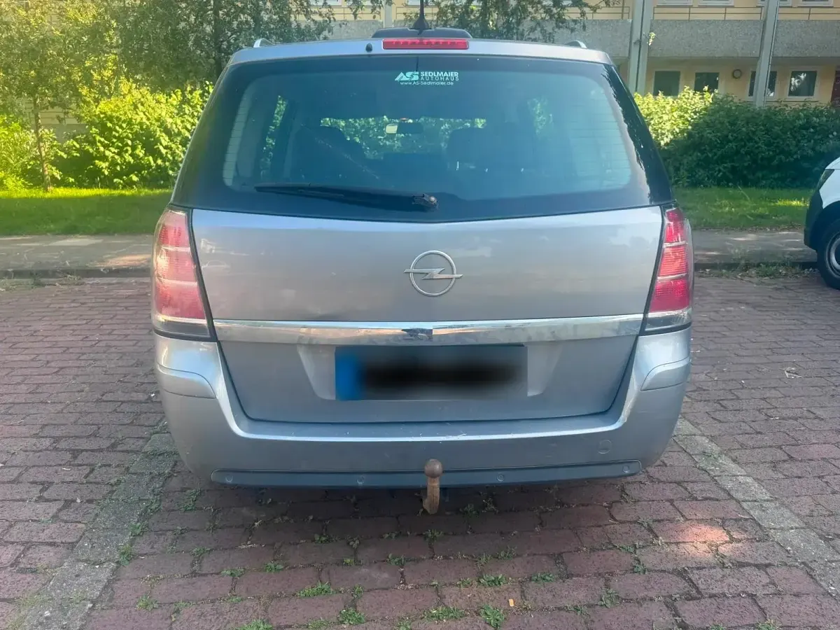 Gebraucht Opel Zafira 150 PS (110 kW) 2007 Grau Van / Kleinbus