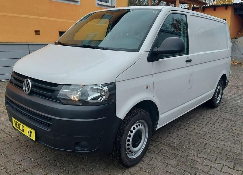 Weiß Gebraucht 2015 VW T5 Van | 13.900 € (Guter Preis) - Bild 1/4