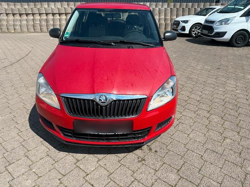 Gebraucht Skoda Fabia 75 PS (55 kW) 2013 Rot Limousine