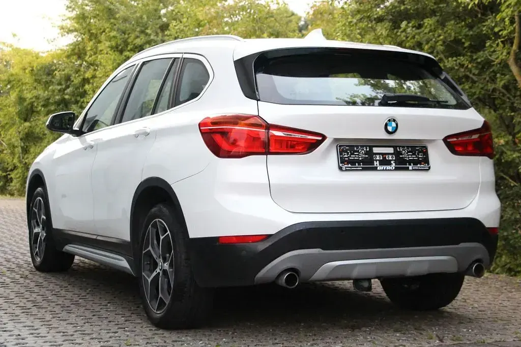 Gebraucht BMW X1 xLine 231 PS (169 kW) 2016 Weiß SUV