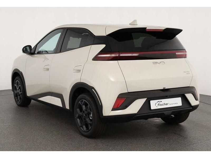 Gebraucht BYD Dolphin Surf Comfort 114 kW (156 PS) 2025 Weiß Kleinwagen