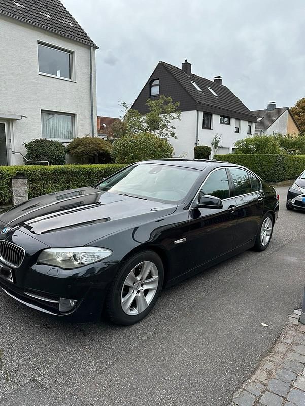 Gebraucht BMW 525 204 PS (150 kW) 2010 Schwarz Limousine