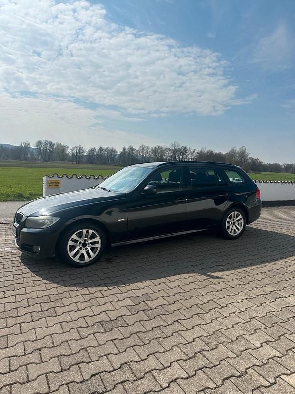 Usata BMW 320 184 CV (135 kW) 2012 Nero Station wagon