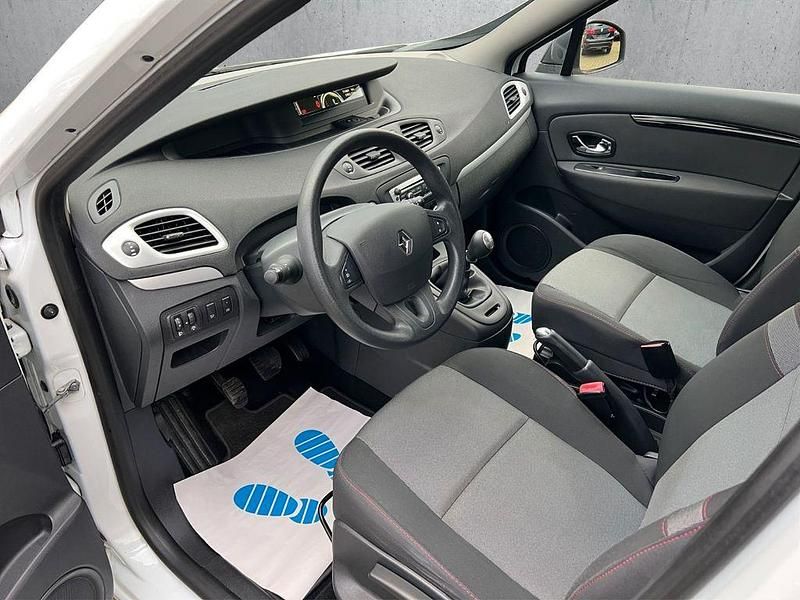 Gebraucht Renault Scénic III 116 PS (85 kW) 2016 Weiß Van / Kleinbus