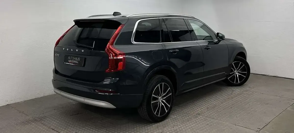 Gebraucht Volvo XC90 391 PS (287 kW) 2022 Savile grey (metallic) SUV
