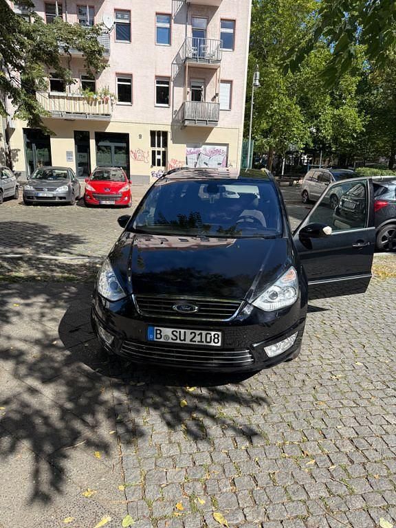 Schwarz Gebraucht 2011 Ford Galaxy Titanium Van / Kleinbus | 8.750 € (Etwas zu teuer) - Bild 1/4
