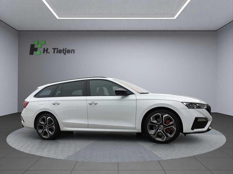 Gebraucht Skoda Octavia RS 245 PS (180 kW) 2022 Weiß metallic Kombi