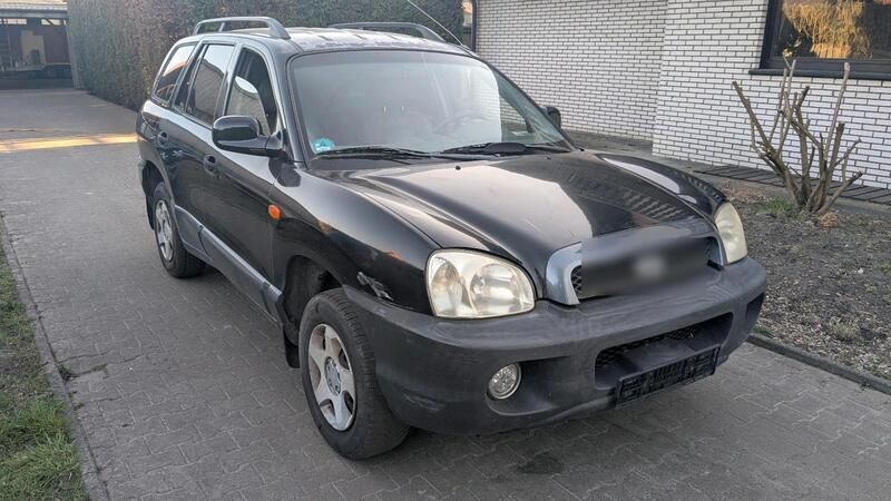 Schwarz Gebraucht 2004 Hyundai Santa Fe SUV | 1.550 € (Fairer Preis) - Bild 1/4
