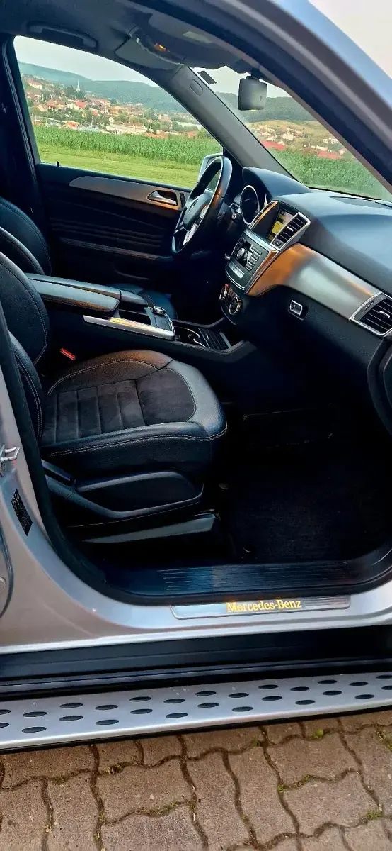 Gebraucht Mercedes ML350 258 PS (189 kW) 2013 Silber SUV