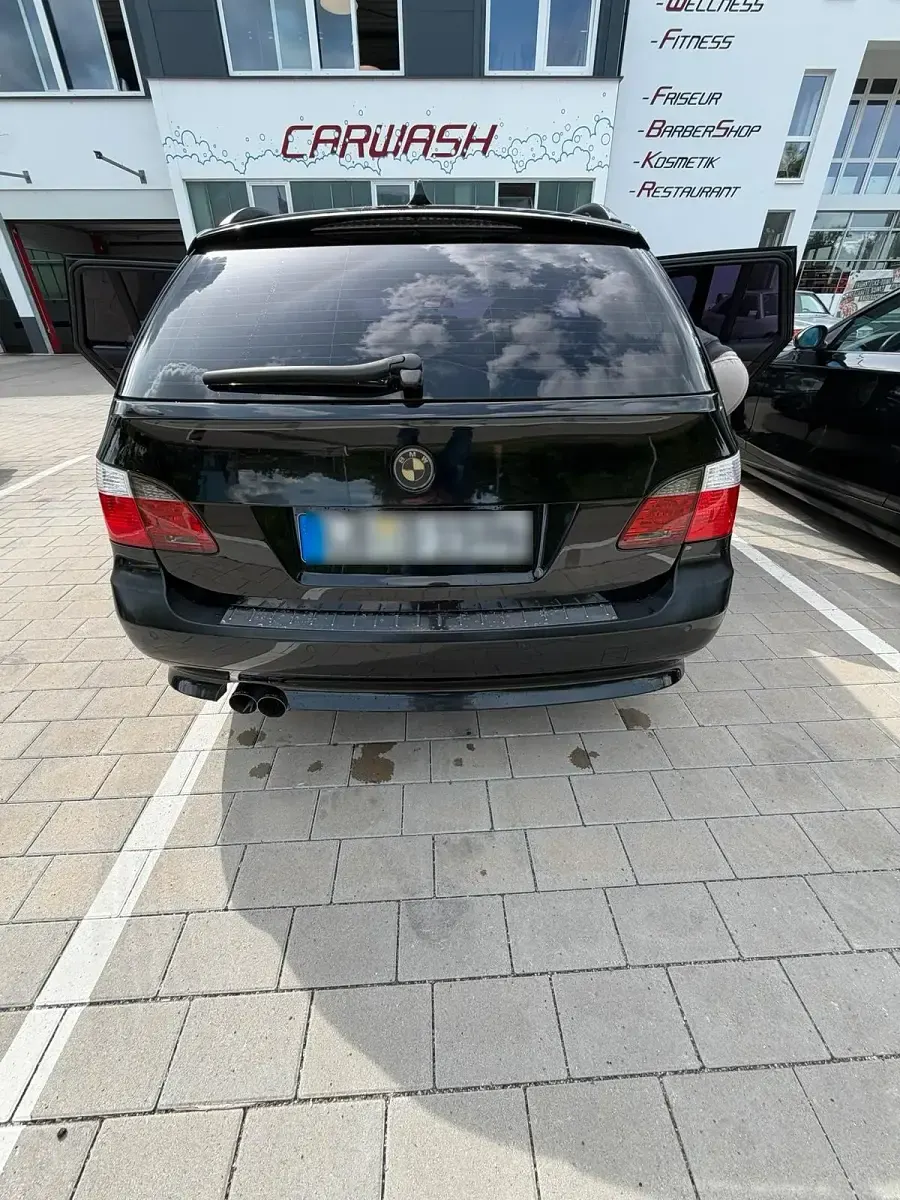 Gebraucht BMW 545 333 PS (244 kW) 2004 Schwarz Limousine