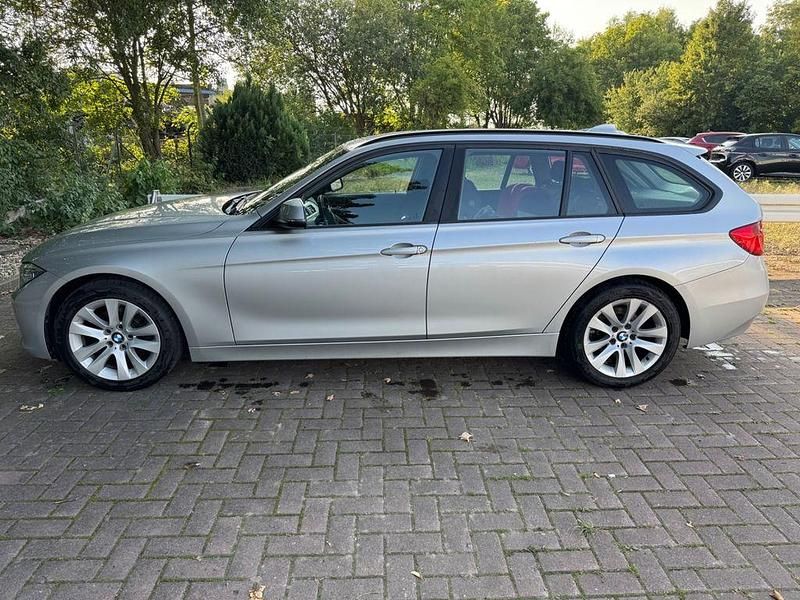 Gebraucht BMW 318 143 PS (105 kW) 2014 Silber Kombi