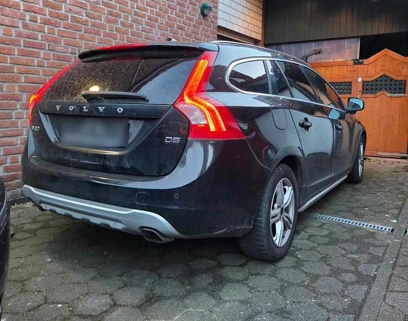 Gebraucht Volvo V60 215 PS (158 kW) 2011 Schwarz Kombi