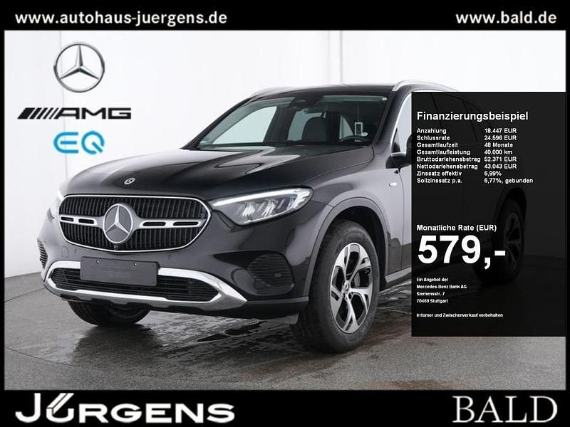 Schwarz unilack schwarz Gebraucht 2025 Mercedes GLC300e Avantgarde SUV | 61.490 € (Guter Preis) - Bild 1/4