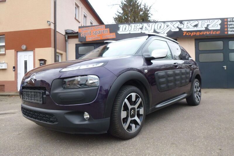 Gebraucht Citroën C4 Cactus Shine Edition 99 PS (72 kW) 2014 Noctambule/metallic klarlack Kleinwagen