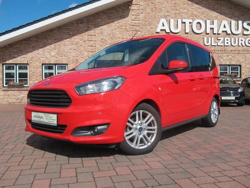 Gebraucht Ford Tourneo Trend 101 PS (74 kW) 2017 Rot Kombi