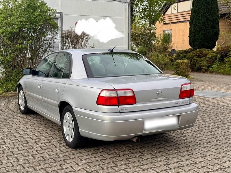 Gebraucht Opel Omega 144 PS (105 kW) 2000 Silber Limousine